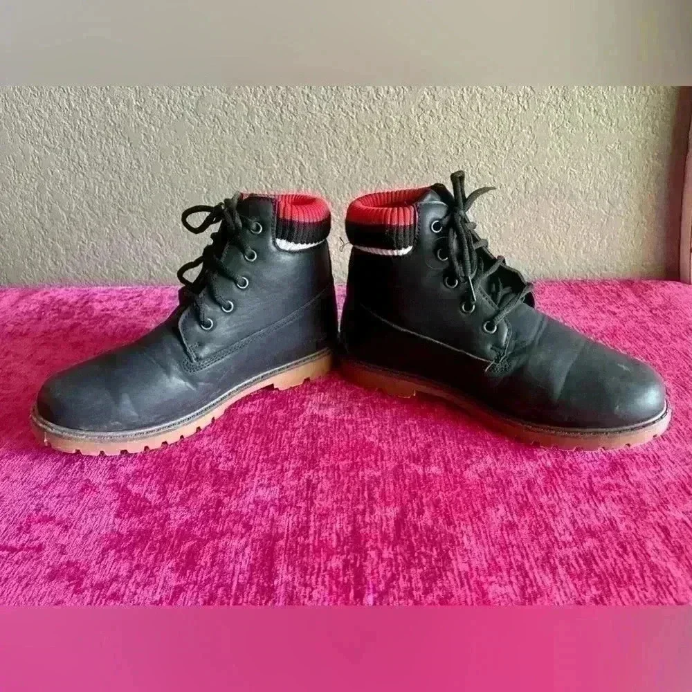 Krazy Kicks Youth Boots‎ Size 4